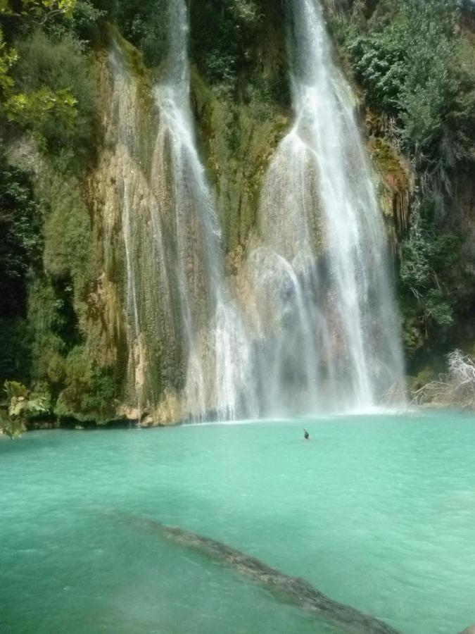 Suite Avec Jardin Entre Aix En Provence, Luberon Et Verdon Peyrolles-en-Provence 外观 照片